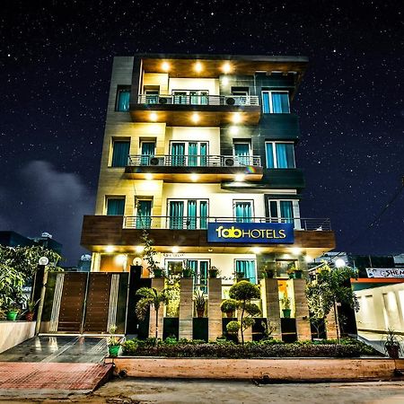 Fabhotel Merriment Noida Dış mekan fotoğraf