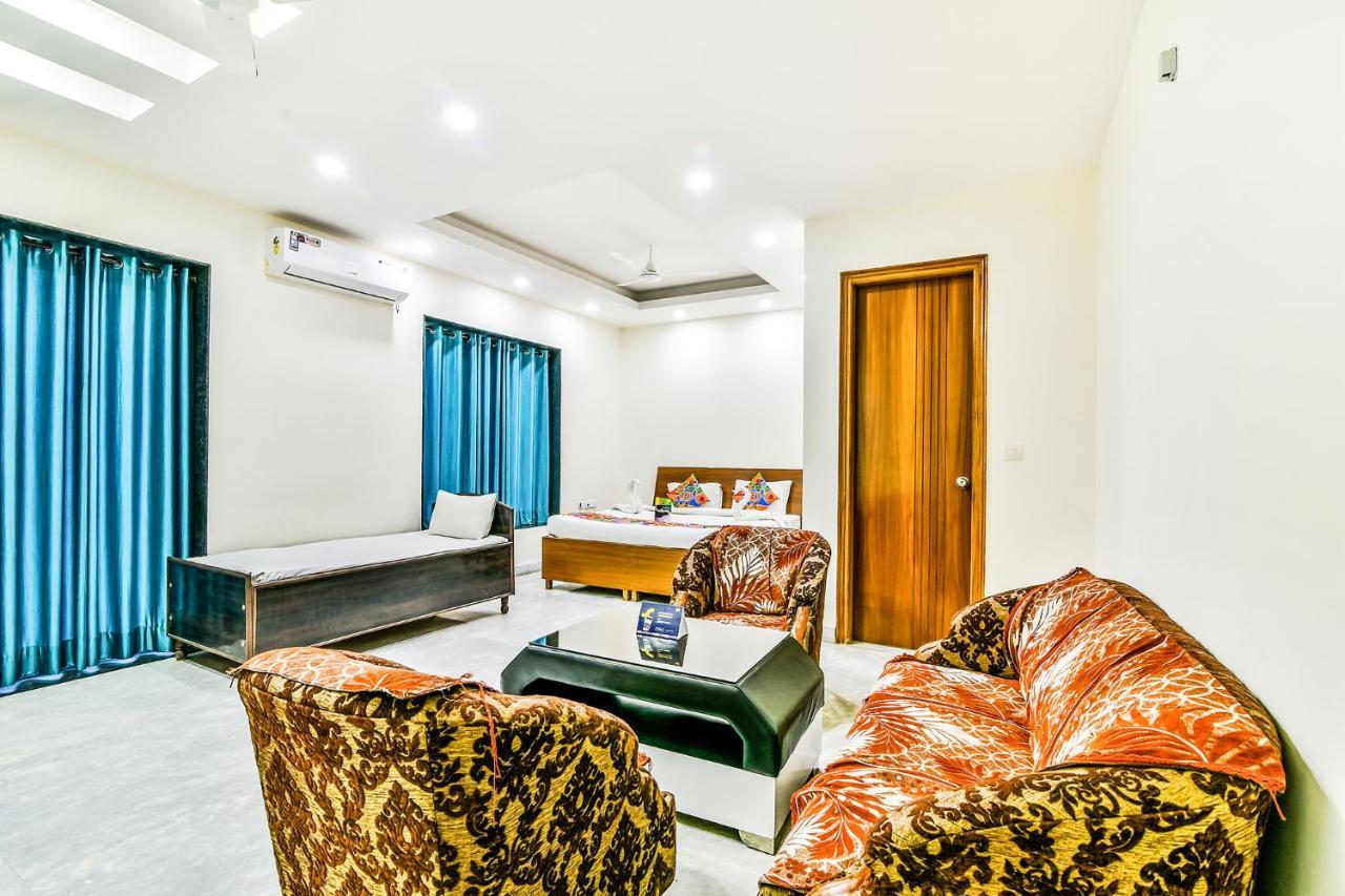 Fabhotel Merriment Noida Dış mekan fotoğraf