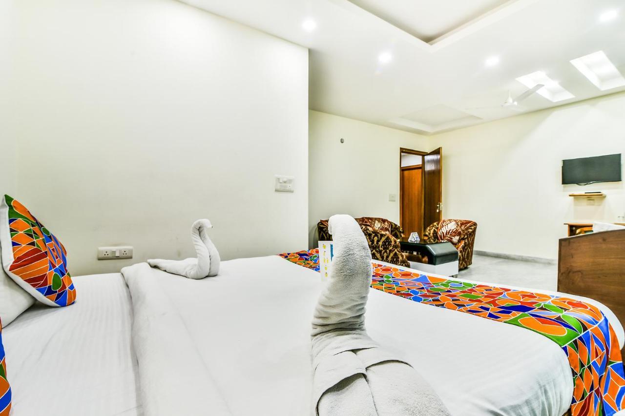 Fabhotel Merriment Noida Dış mekan fotoğraf